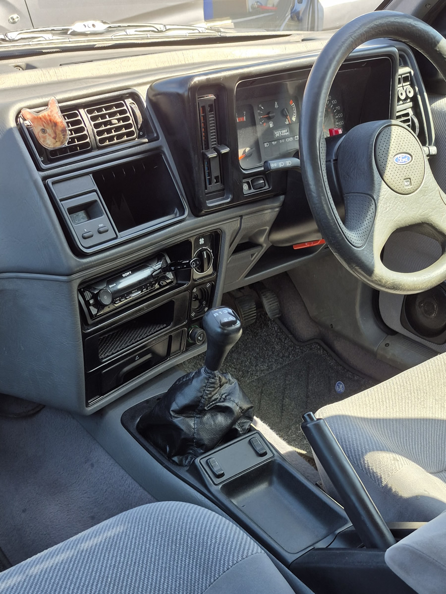 Full Executive Valet